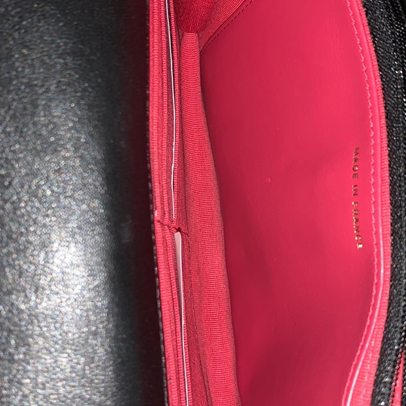 Authentic Chanel - Picture 3 of 12